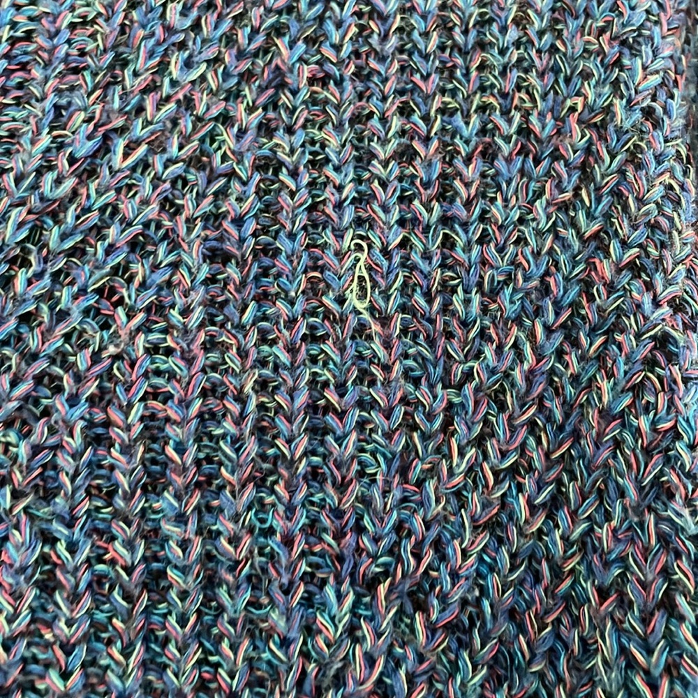 Express Sweater - Picture 4 of 6